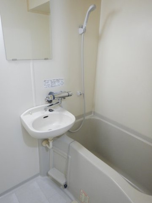 【浴室】 | コンフォール | 岡山市北区下中野　コンフォール　1K　風呂