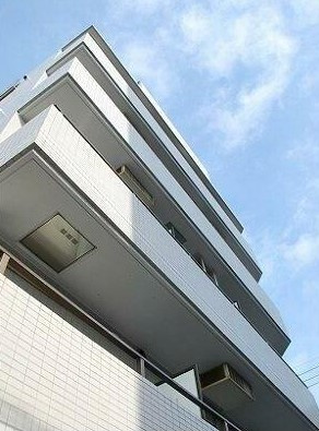 山本ビルの外観