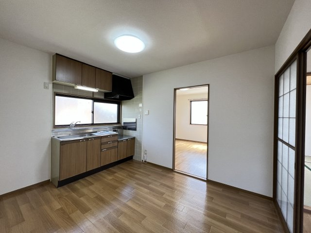 セジュール相生のキッチン|6帖のダイニングキッチン