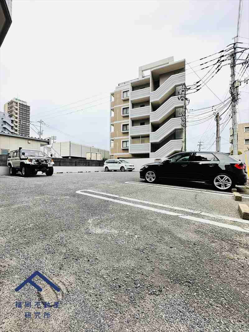 アーサー香椎倶楽部の駐車場