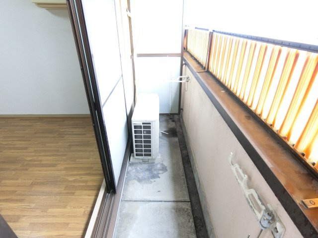 エスティライフ喜志駅前のバルコニー