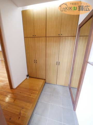 姫路市山吹1丁目　中古戸建の玄関