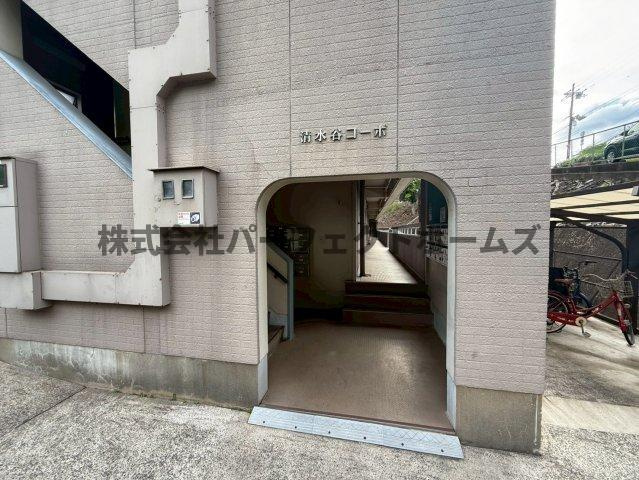 清水谷コーポのエントランス|清潔なエントランスです