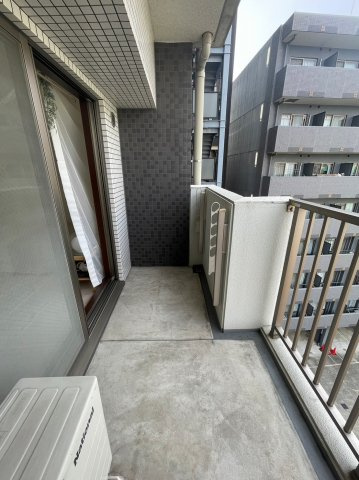 仲介手数料0円！！フローライト上前津のバルコニー