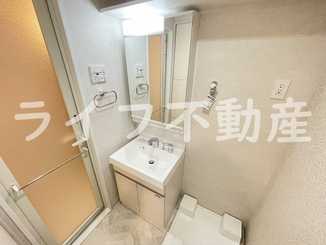 セイワパレス深江南の独立洗面台|独立洗面台、朝の身支度には欠かせません