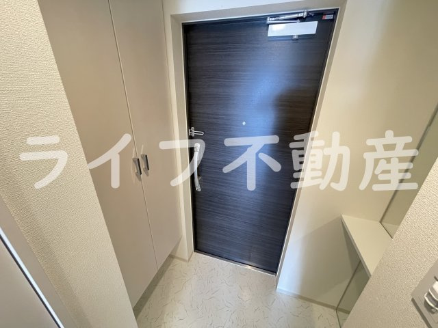 セイワパレス深江南の玄関|明るい玄関です