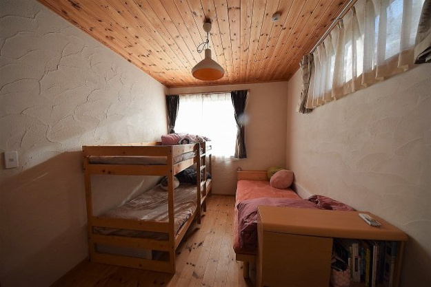 【洋室】 | 伊豆急伊豆高原　店舗付き戸建