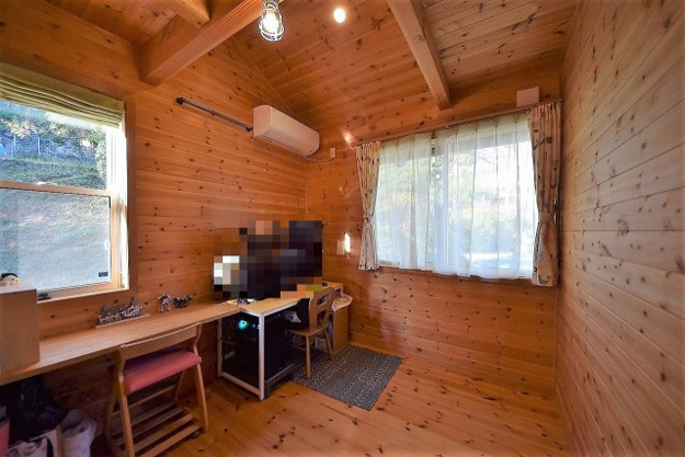 【洋室】 | 伊豆急伊豆高原　店舗付き戸建