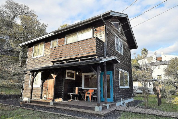 【外観】 | 伊豆急伊豆高原　店舗付き戸建 | きれいな外観です