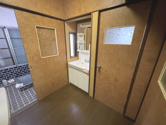 伊東市　吉田の洗面所