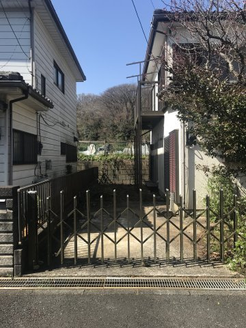 【 売主 】横浜市戸塚区舞岡町　戸建の駐車場