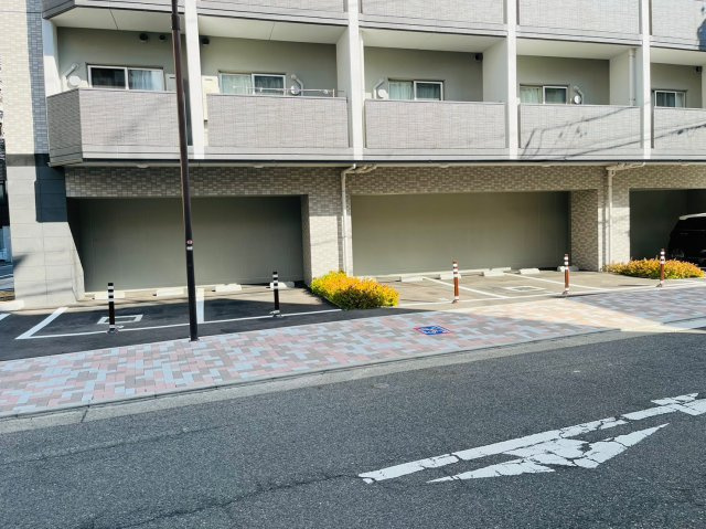 仲介手数料0円！！エスリード大須デュオの駐車場