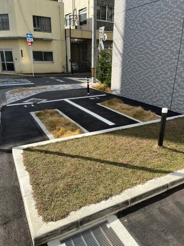 仲介手数料0円！！エスリード大須デュオの駐車場