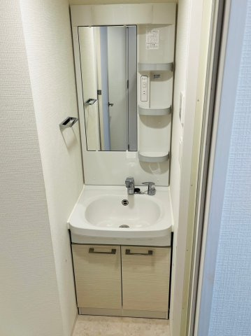 仲介手数料0円！！エスリード大須デュオの洗面所