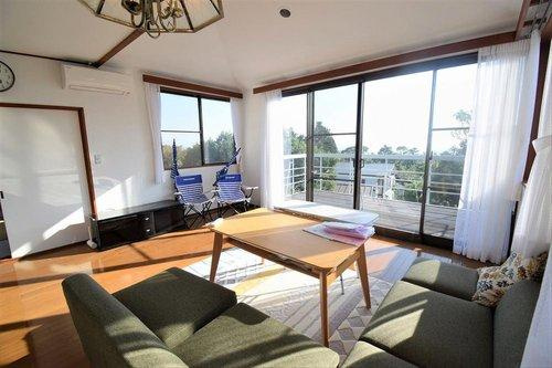 【居間・リビング】 | 伊豆急伊豆高原　戸建 | 現地（2019年11月）撮影