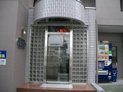 【エントランス】 | 新大阪ハイグレードコーポ | きれいなエントランスです