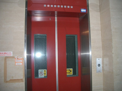 【その他共用部分】 | 新大阪ハイグレードコーポ | エレベーター完備です