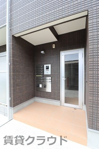 MEGURI浜野のエントランス|ゆとりのあるエントランスです