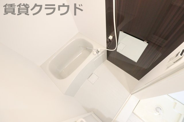 MEGURI浜野の浴室|清潔感あるお風呂で、一日の疲れを癒しましょう！