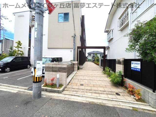 サワー・ドゥ萩原天神のエントランス