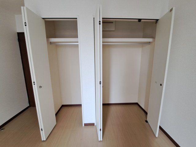 ラフィネ小松の収納|１階