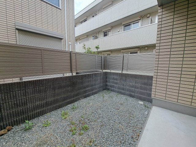 ラフィネ小松の庭|１階
