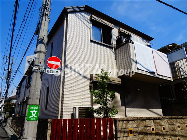 ロジュマン初台の外観
