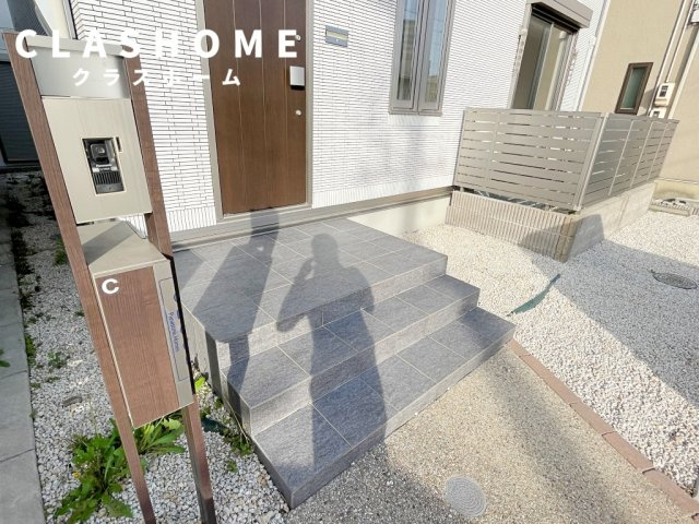 エルメゾン安城　　刈谷市近郊の賃貸はクラスホーム刈谷店のエントランス