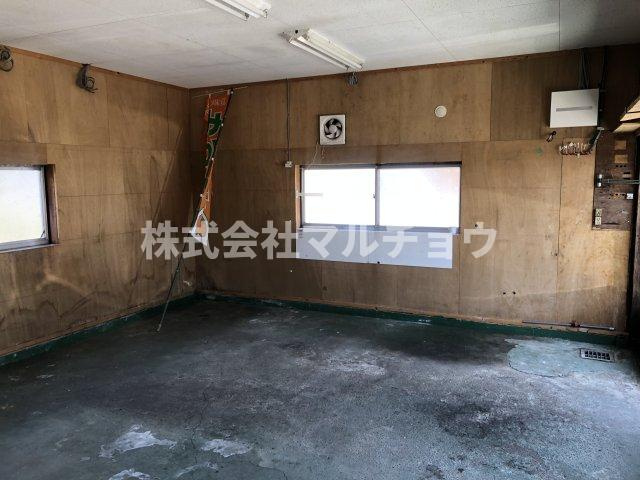 稲成倉庫の内装