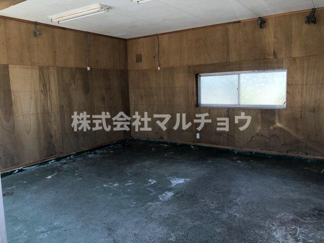 稲成倉庫の内装