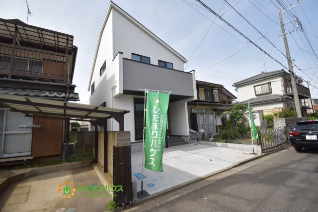 上尾市小泉7丁目　中古一戸建て　01の前面道路含む現地写真|小学校が近いのでお子様の通学も安心(^^)/