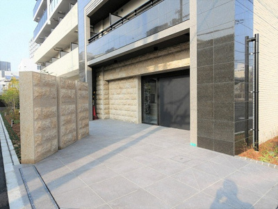 【エントランス】 | コンフォリア・リヴ新大阪SOUTH