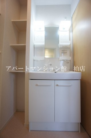 フラーゼの独立洗面台