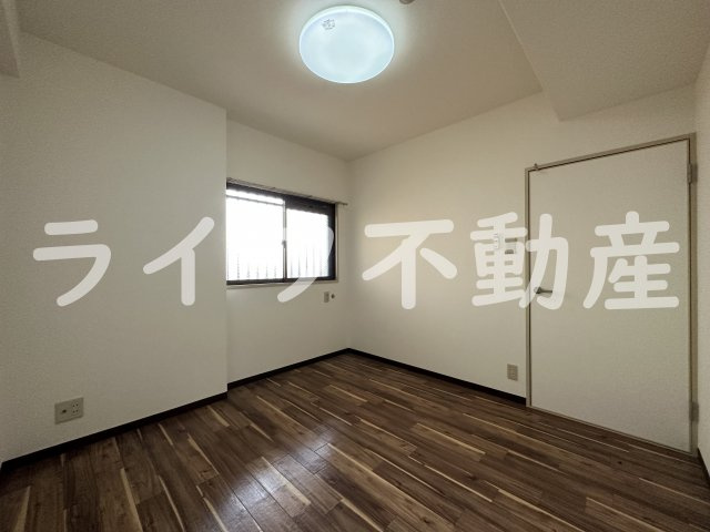 友井グレイスの洋室