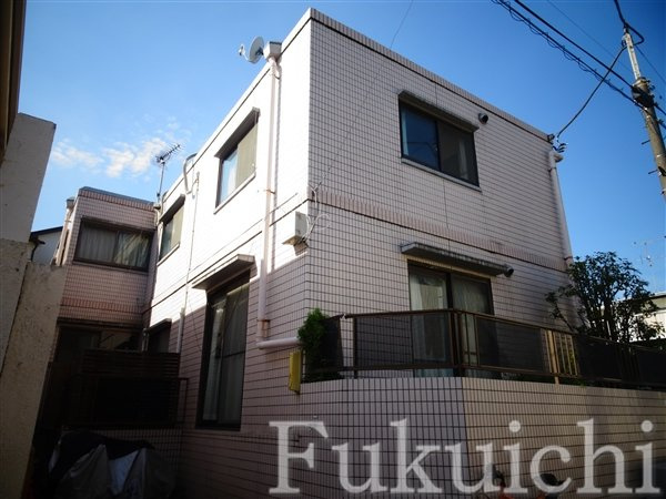 ベラドンナ五本木の外観