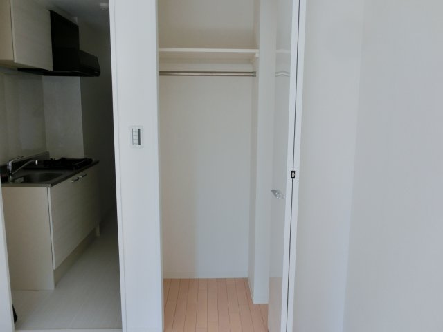 大阪市中央区谷町６丁目の賃貸マンションの収納