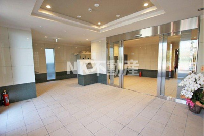 【エントランス】 | ARCENCIEL SQUARE TAKAIDA(高井田賃貸） | ゆとりのあるエントランスです