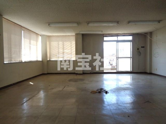 【居間・リビング】