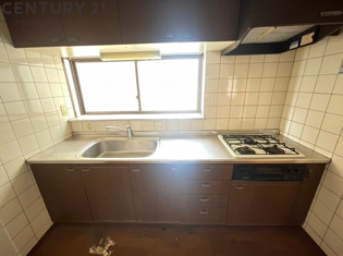 川西市一庫3丁目中古戸建のキッチン