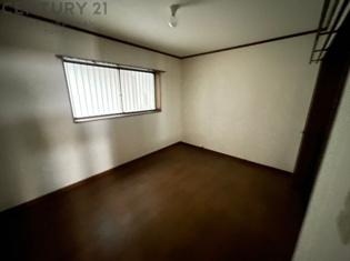 川西市一庫3丁目中古戸建の洋室