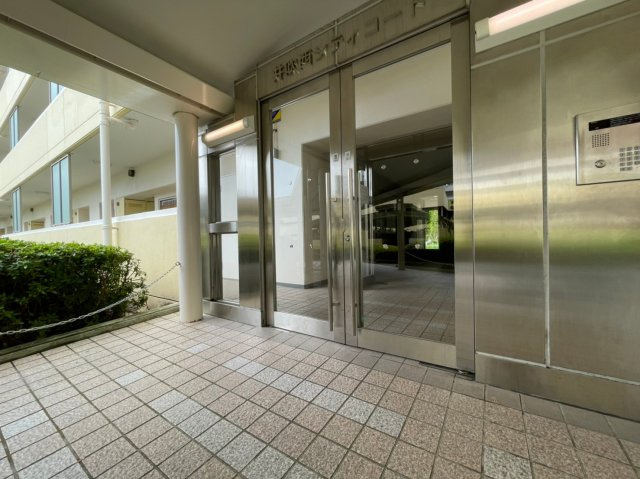 井吹西シティコート　のエントランス