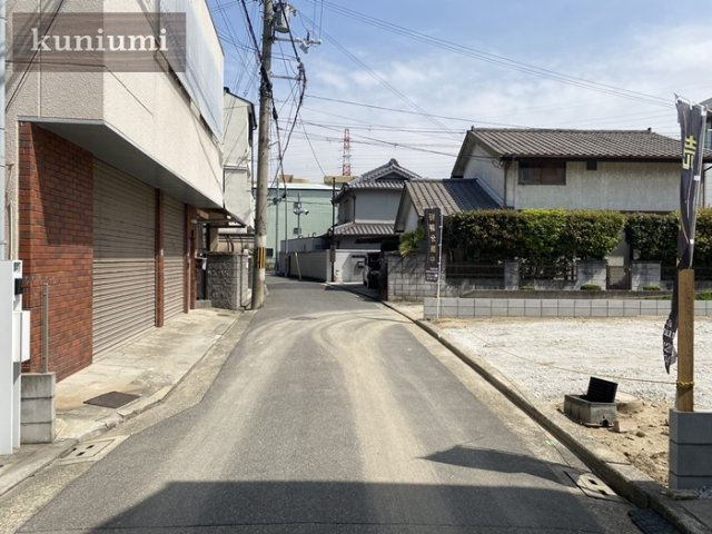 堺市北区長曾根町の前面道路含む現地写真|閑静な住宅地です。