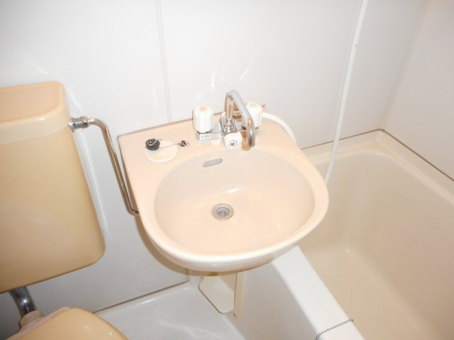 【洗面所】 | ユトリロ平川本町 | （※写真はイメージです、現況優先となります）