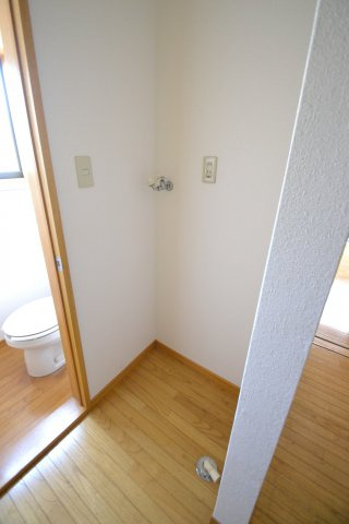 ウエスト長束の洗面所