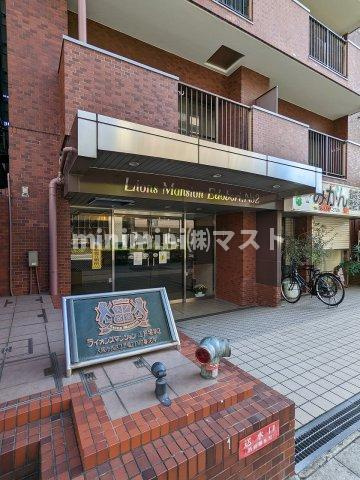ライオンズマンション江戸堀第2のエントランス