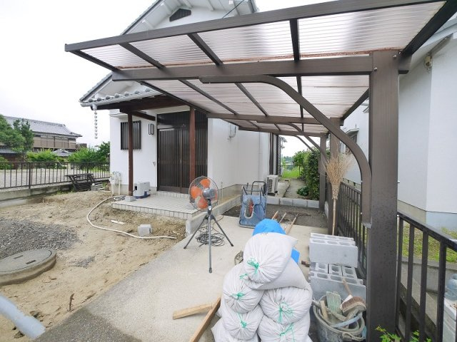 CASA VISTA TOMIOの駐車場