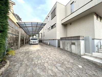 【駐車場】 | 香里山之手町　中古戸建て