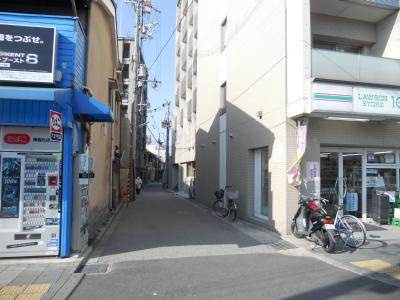 プラザ五条鴨川（旧Ricchezza西村Due）の周辺|前面道路