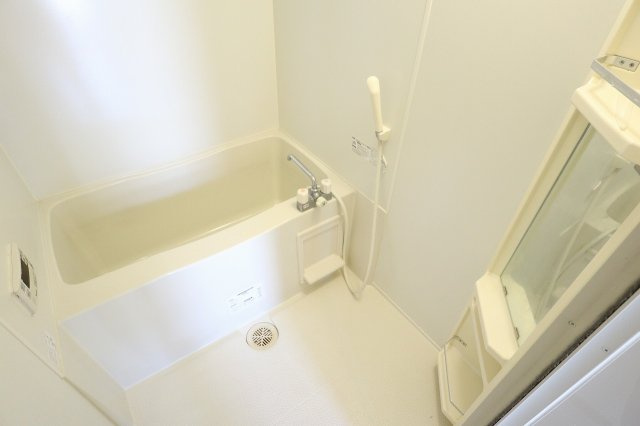 ローズコート・H・C棟の浴室