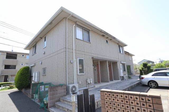 ローズコート・H・C棟の外観